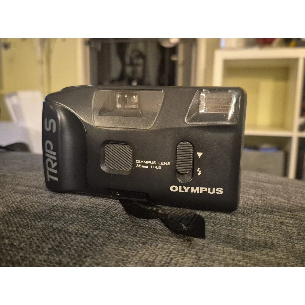 Olympus Trip S Point & Shoot 35mm Film Camera w/ Built-In Flash [FOR PARTS]